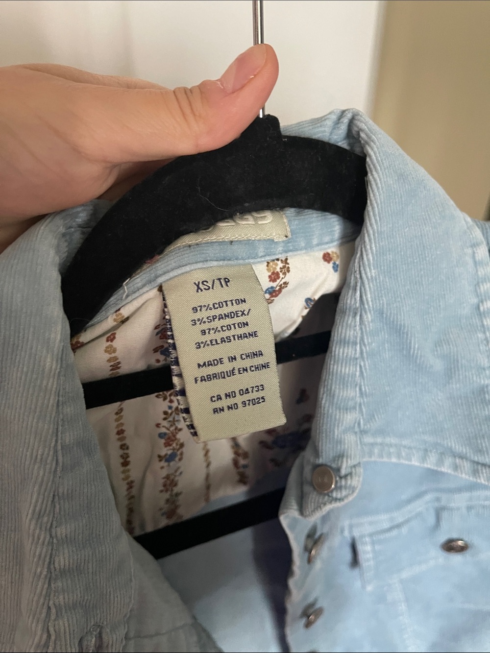 Light Wash Women's Jacket with Button Front - Picture 5 of 6